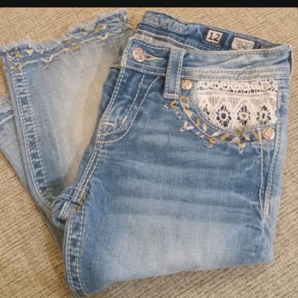 Miss Me Capri Jeans